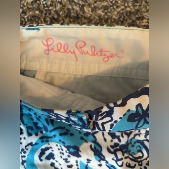 Lilly Pulitzer bright blue tropical patterned the Walsh shorts size 8 - Picture 3 of 9